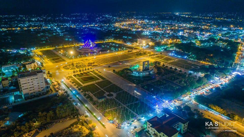Khach San Anh Dong Hotel Phan Rang Buitenkant foto