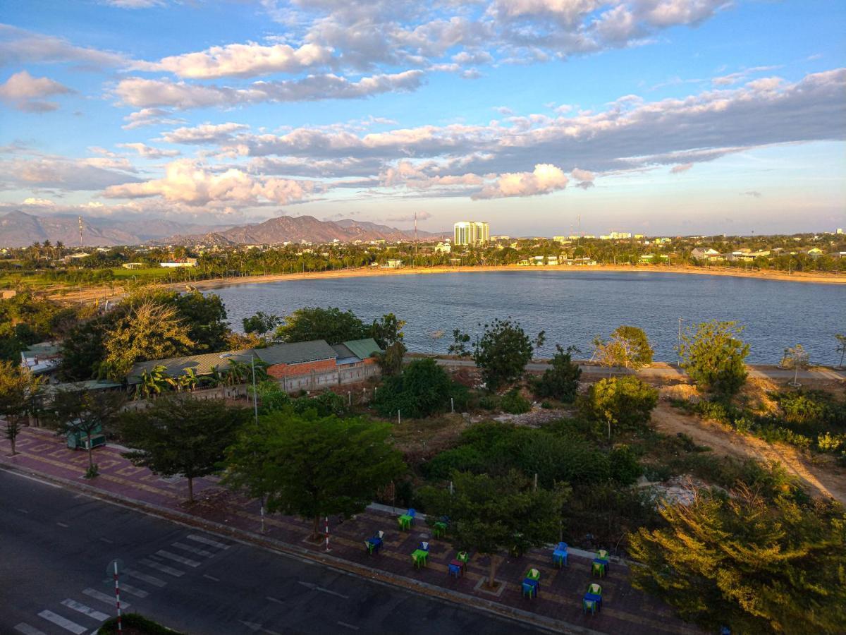 Khach San Anh Dong Hotel Phan Rang Buitenkant foto